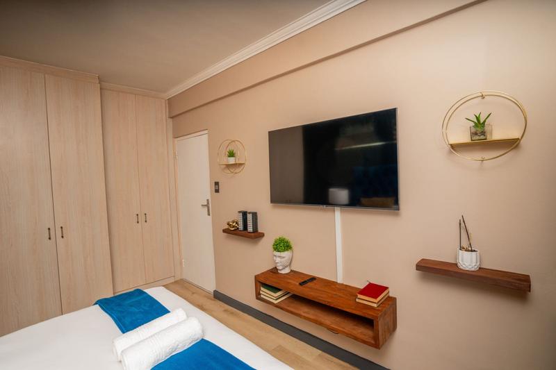 1 Bedroom Property for Sale in Mouille Point Western Cape